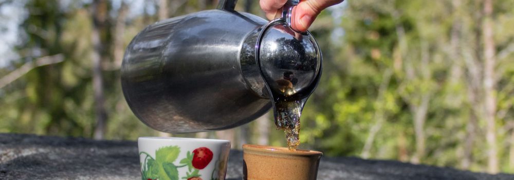 elomieli_ihminen_metsa02